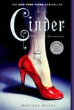 Cinder (The Lunar Chronicles, #1) by Marissa Meyer
